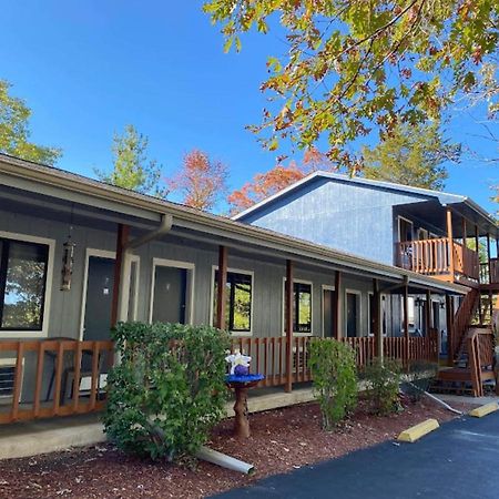 Shady Acre Inn And Suites Брансон-Уэст Экстерьер фото