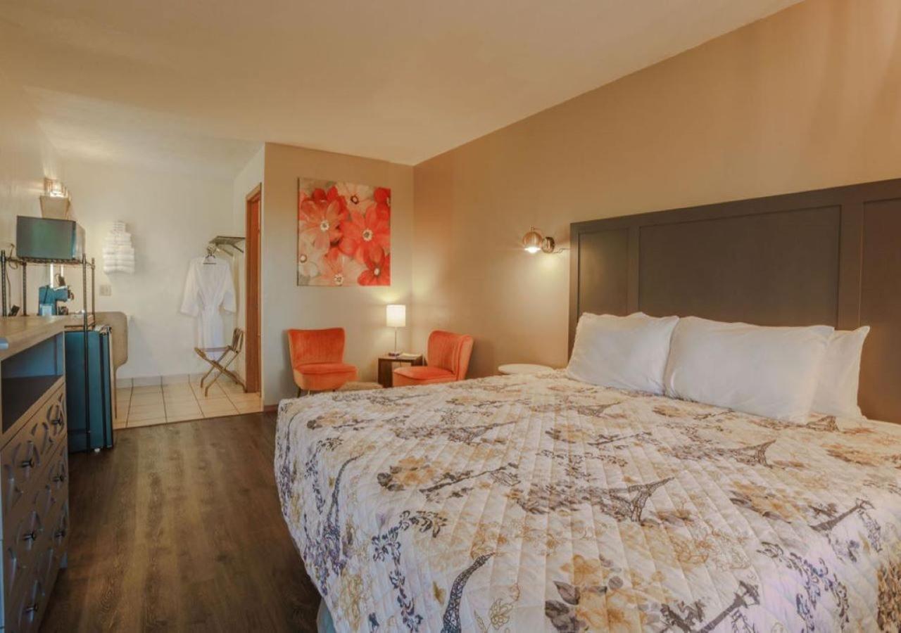 Shady Acre Inn And Suites Брансон-Уэст Экстерьер фото