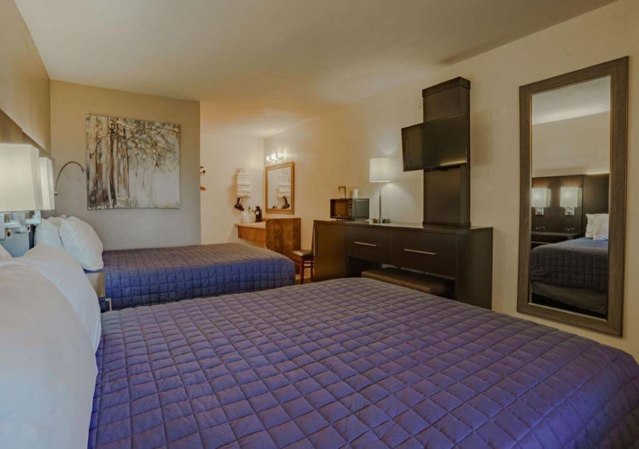 Shady Acre Inn And Suites Брансон-Уэст Экстерьер фото