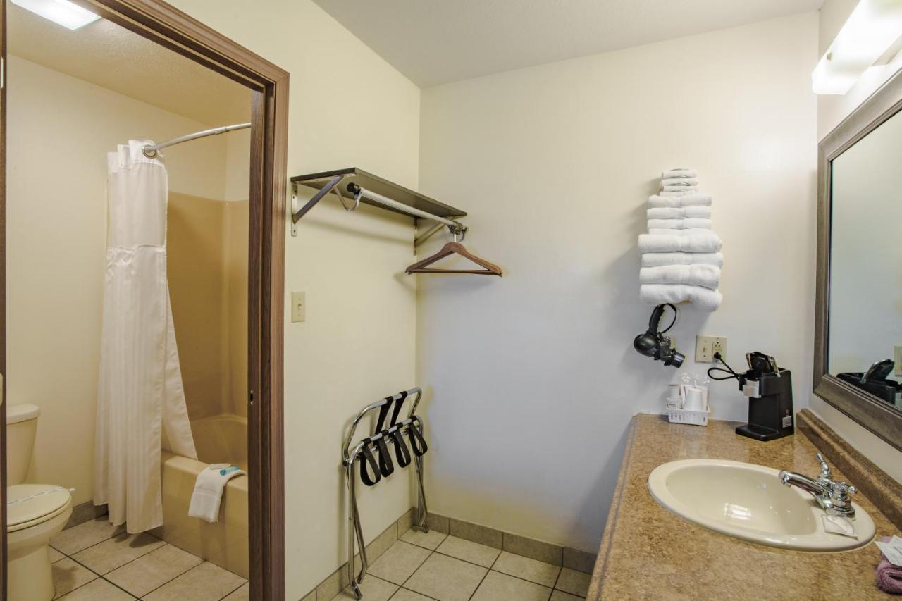 Shady Acre Inn And Suites Брансон-Уэст Экстерьер фото