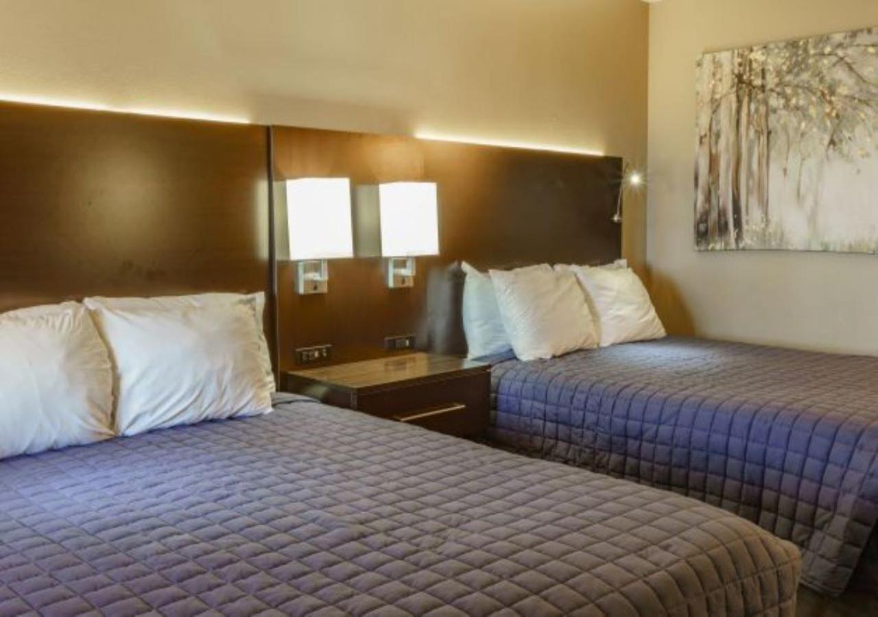 Shady Acre Inn And Suites Брансон-Уэст Экстерьер фото